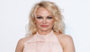 Pamela-Anderson-Documentary-To-Be-Released-On-Netflix