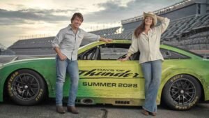 Days Of Thunder 2: Anne Hathaway Reveals When Filming With Tom Cruise Begins